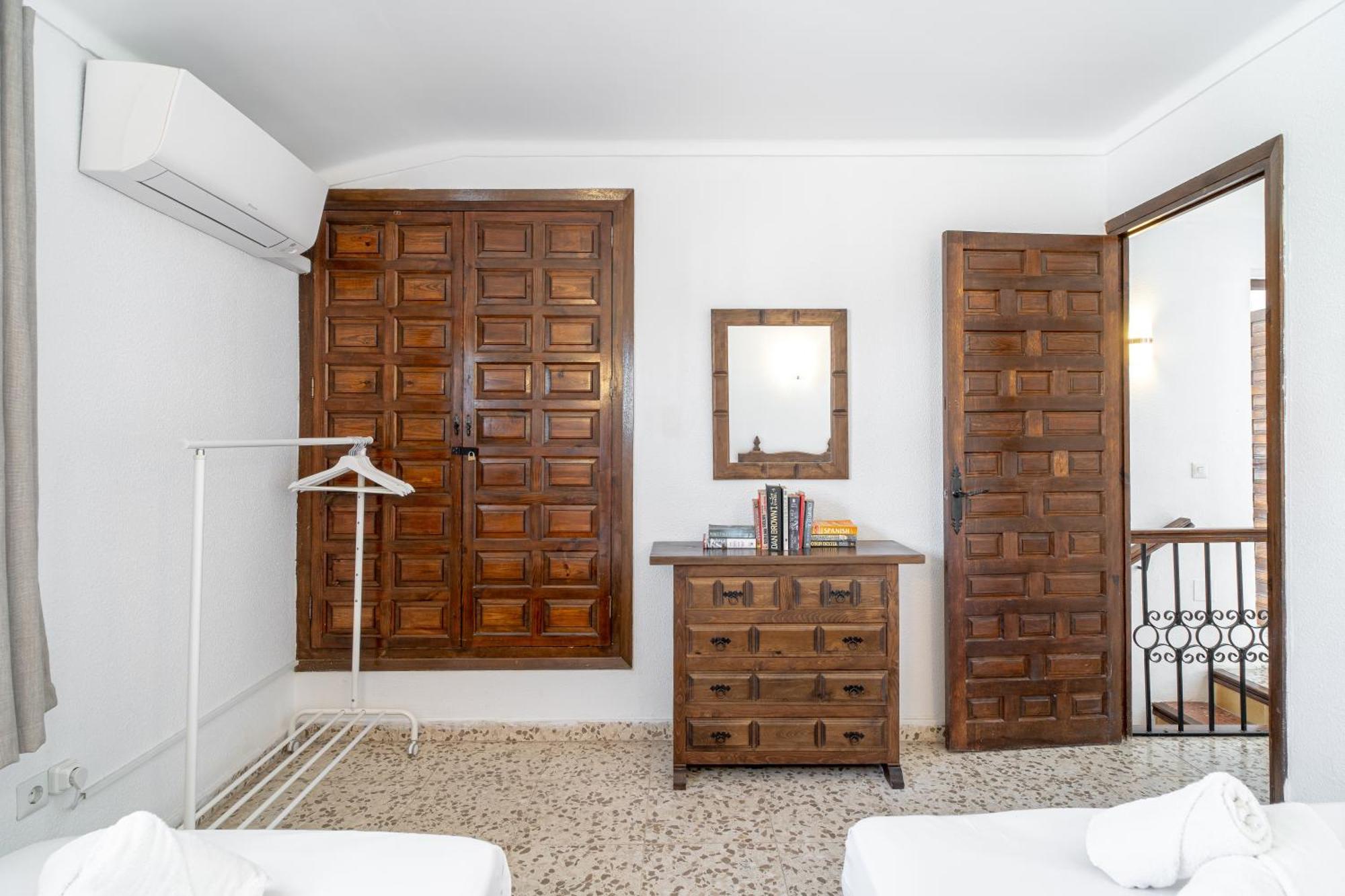 Via Romana 87 Villas Casasol Нерха Екстериор снимка